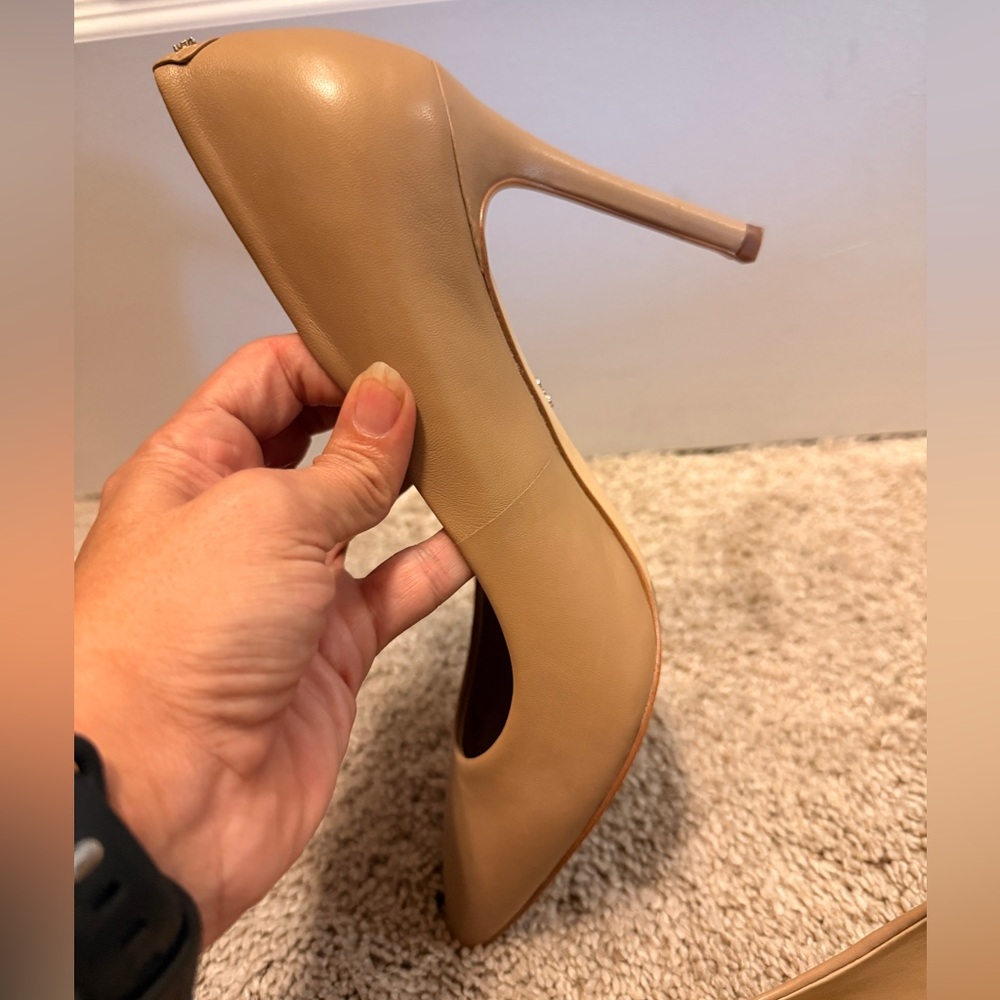 Sam Edelman Nude Pointed Toe Pumps | Size 7.5 Wide | Classic Heels - Picture 5 of 5